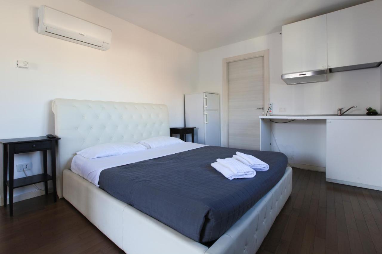 Red Line Apartments Milano Δωμάτιο φωτογραφία
