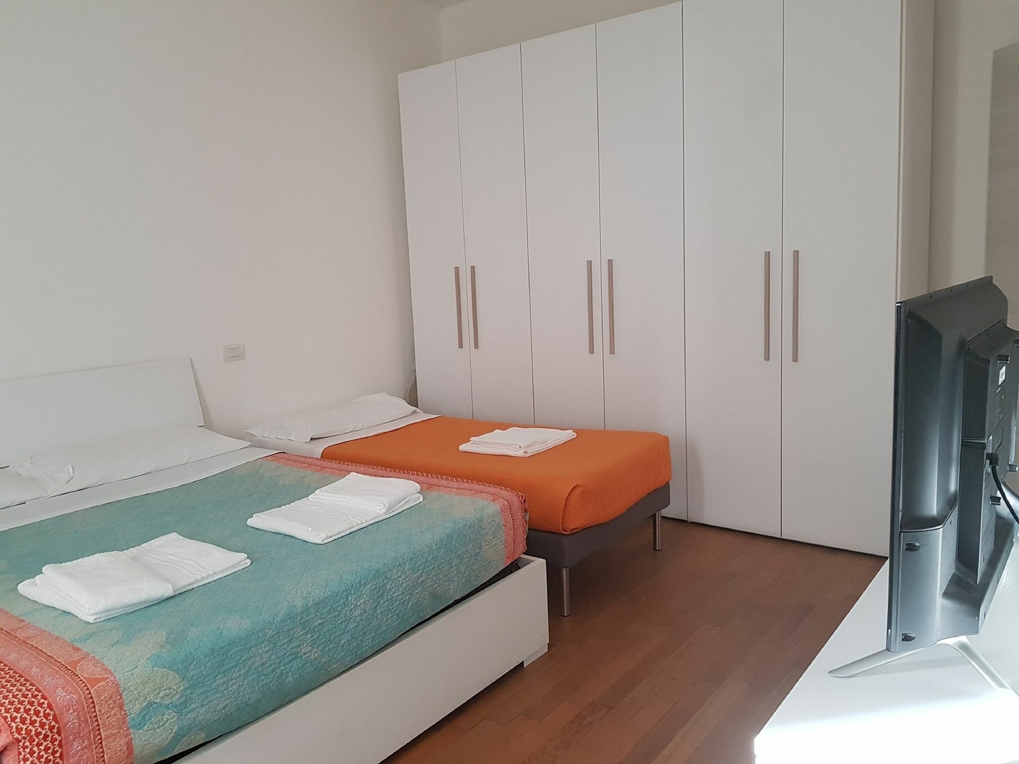 Red Line Apartments Milano Εξωτερικό φωτογραφία