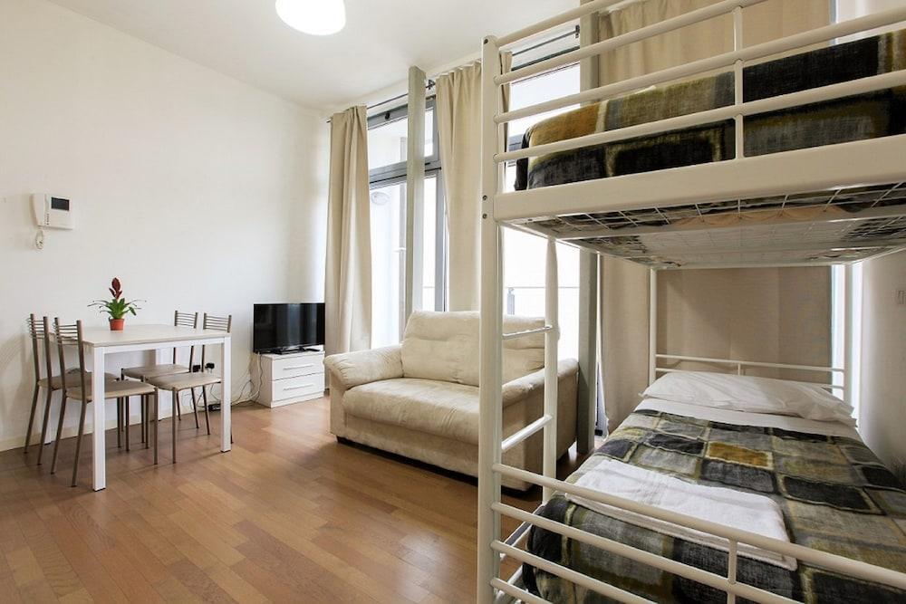 Red Line Apartments Milano Εξωτερικό φωτογραφία